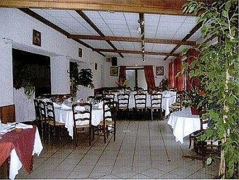 Hotel Logis Tante Yvonne&son Restaurant Semi-gastronomique - Lyon Nord 3*