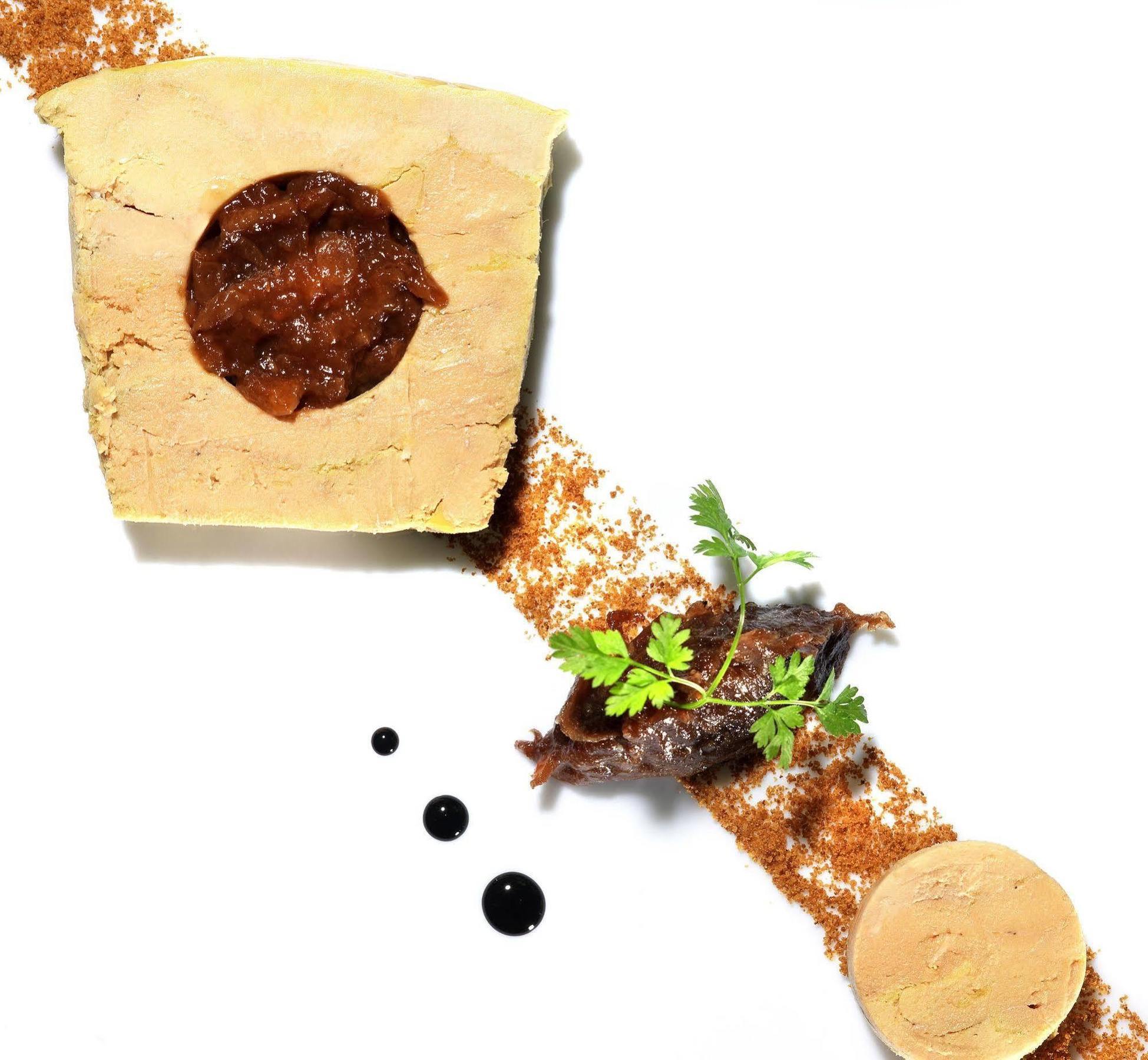 Logis Tante Yvonne&son Restaurant Semi-gastronomique - Lyon Nord 3*